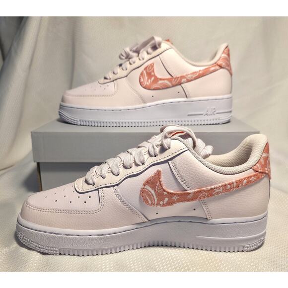 New Women’s Nike Air Force 1 Pink Sneakers Size 7.5 - Picture 5 of 7